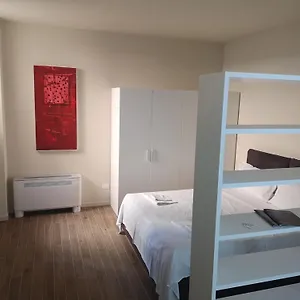 Suiten Apartments Bolonia